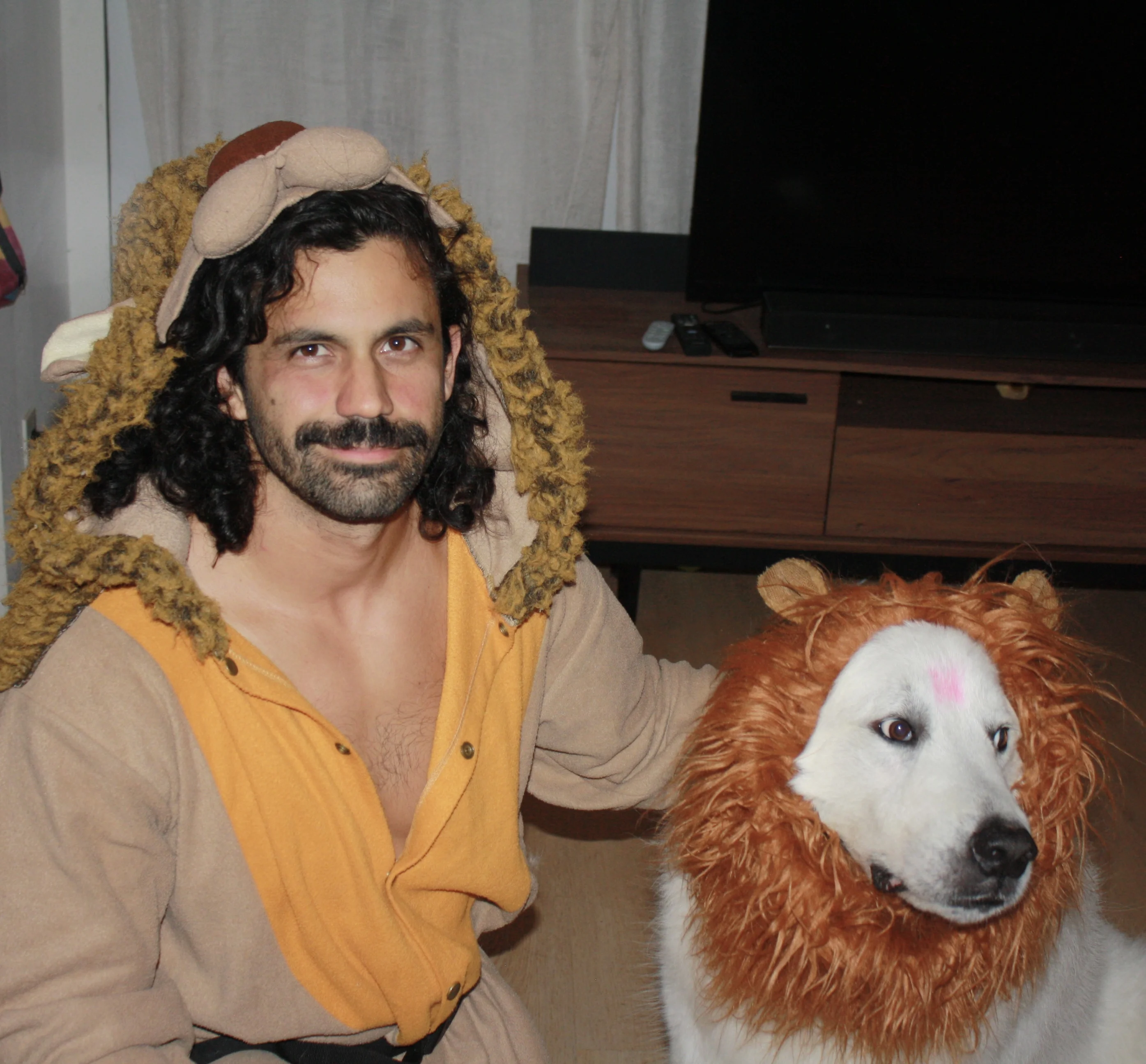 Aidan and Zeus dressed as lions